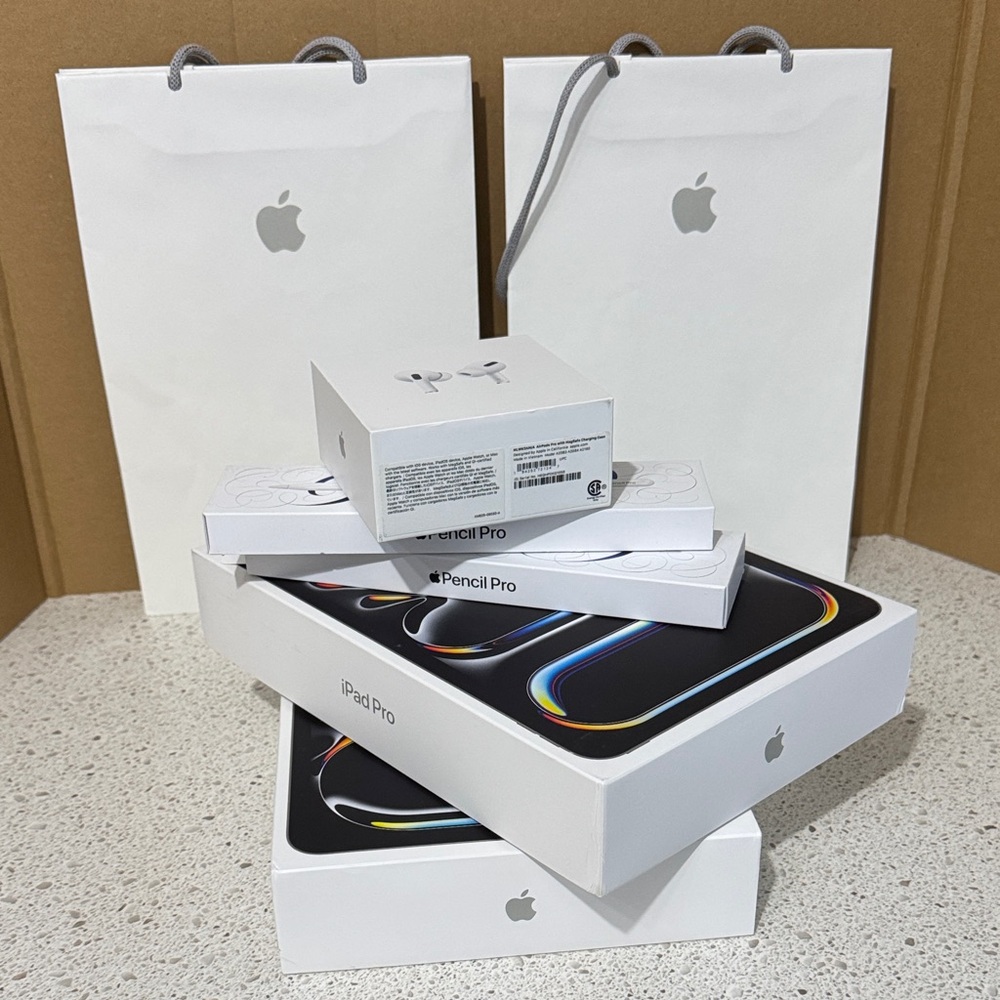 Apple empty boxes in bundle
